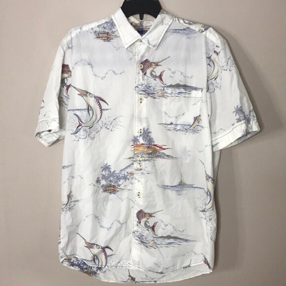 Tommy Bahama Other - Tommy bahama 100% cotton button up short sleeve shirt with swordfish size M​​​​​